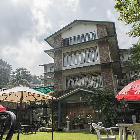 Oyo 2402 Hotel Highwinds Shillong Exterior foto